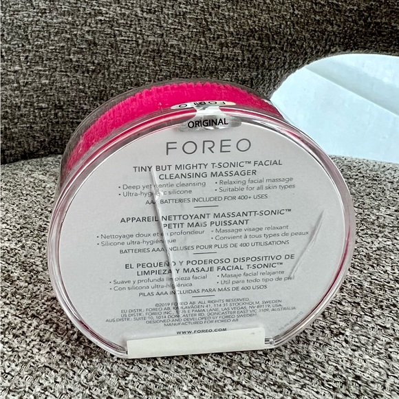 Foreo Luna Plus Cleanser - Picture 2 of 4